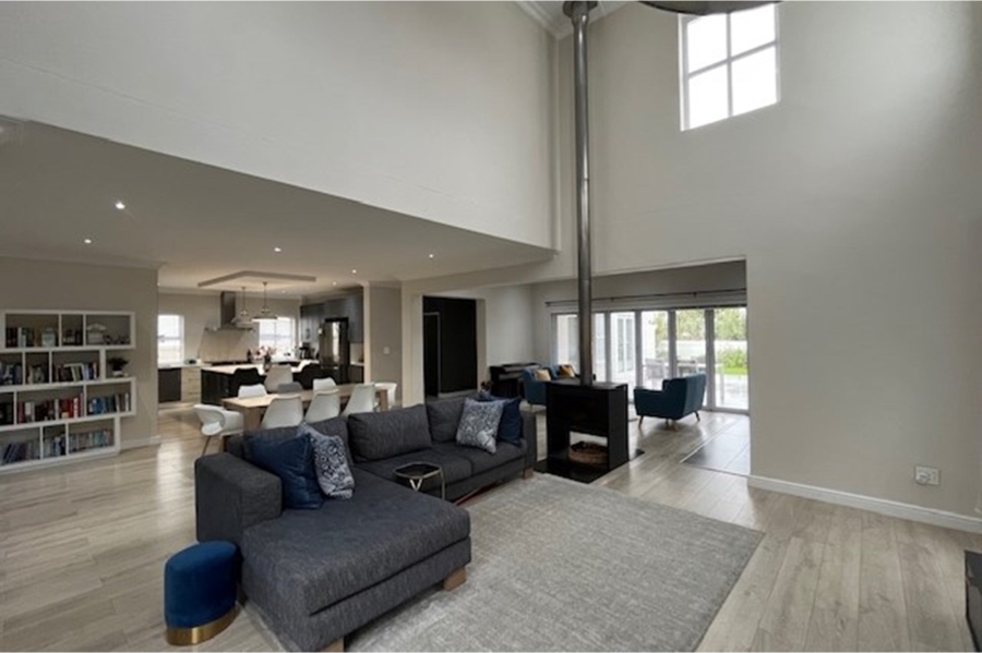 To Let 4 Bedroom Property for Rent in Croydon Olive Estate Western Cape